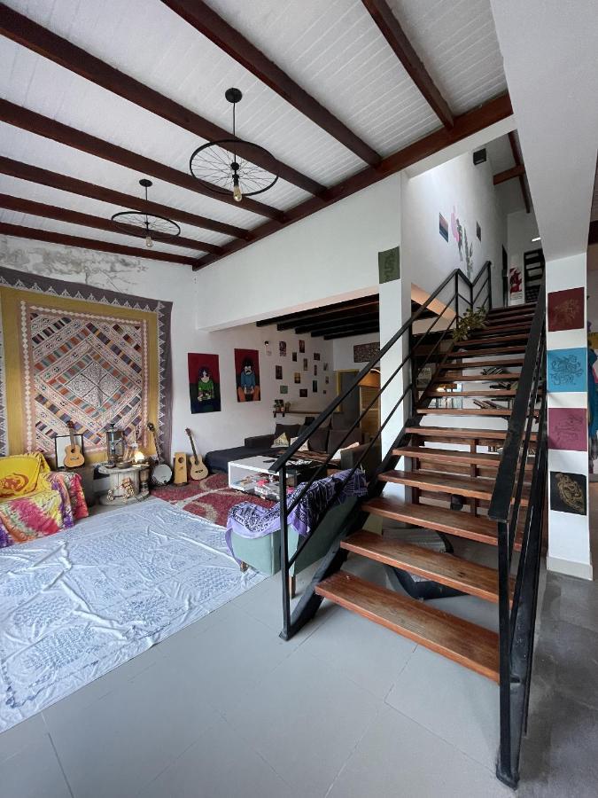 بيت شباب Roots Backpackers Rada Tilly المظهر الخارجي الصورة